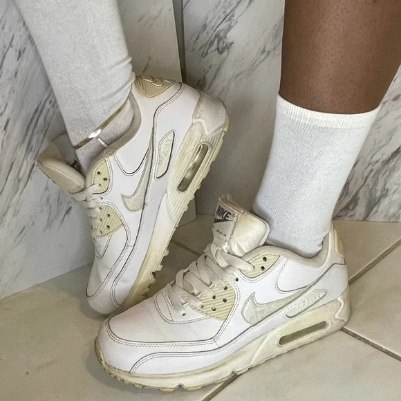 Nike Air Max 90 – White – Size 5.5Y / Women’s 7 – Classic Style - Picture 2 of 7